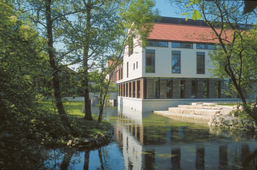Kulturzentrum Seidlmühle vom Eisbach